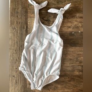 Minnow linear floral tie knot one pieces suit size 5/6